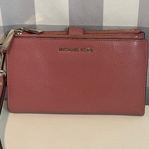 Michael Kors Rose Leather Wristlet